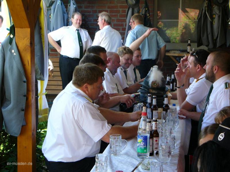 Abholen des Schützenkönigs – Bild 13 von 23