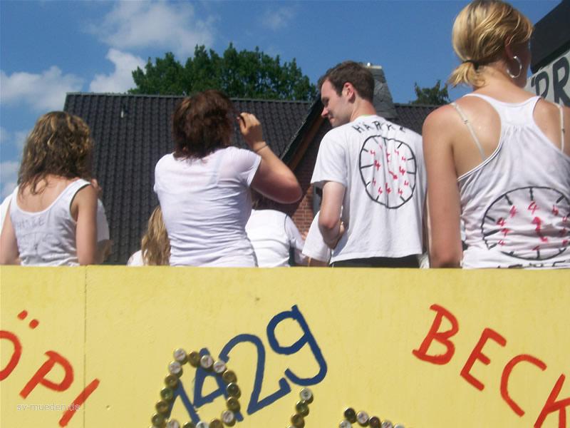 Schützenfest-Montag Bunter Umzug – Bild 61 von 146