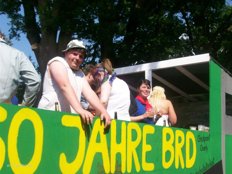 Schützenfest-Montag Bunter Umzug – Bild 60 von 146
