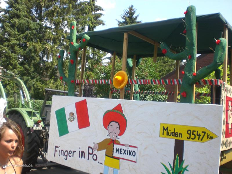 Schützenfest-Montag Bunter Umzug – Bild 46 von 146