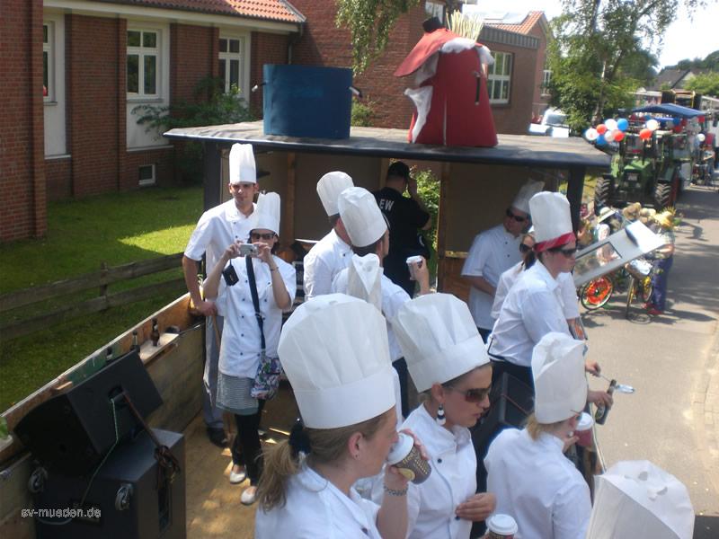 Schützenfest-Montag Bunter Umzug – Bild 24 von 146