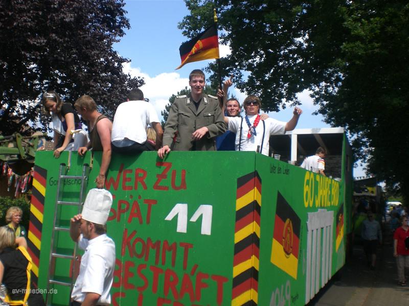 Schützenfest-Montag Bunter Umzug – Bild 10 von 146