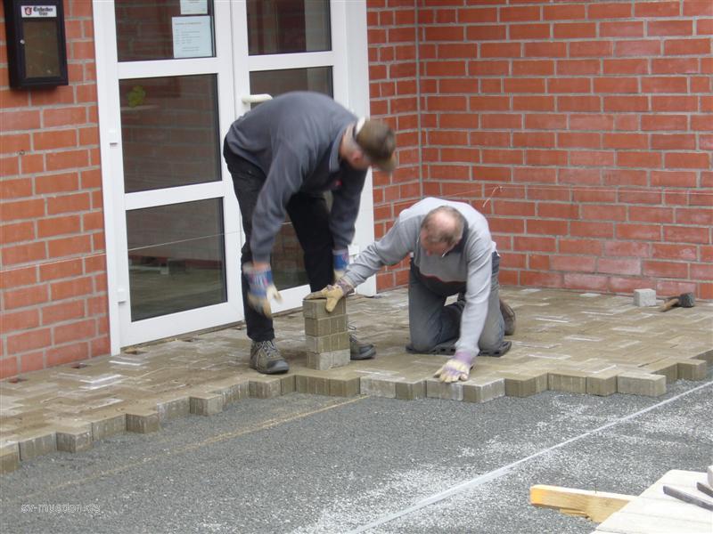 Pflasterarbeiten am Schießsportzentrum (3. Akt) – Bild 52 von 61