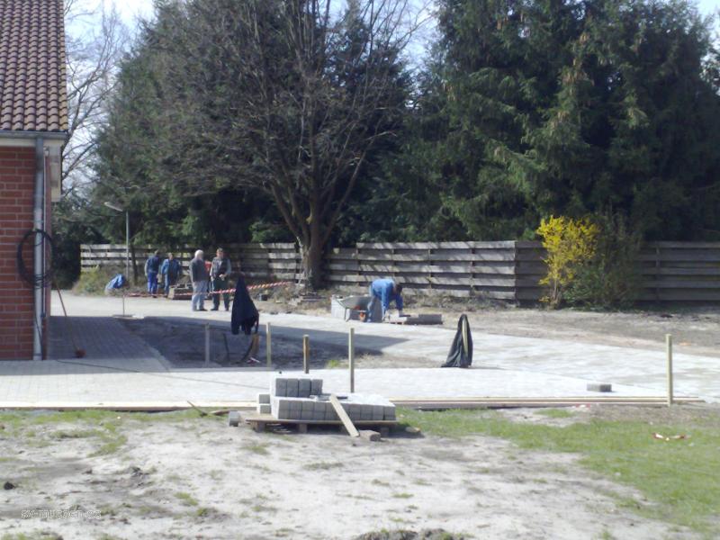 Pflasterarbeiten am Schießsportzentrum (4. Akt) – Bild 11 von 12