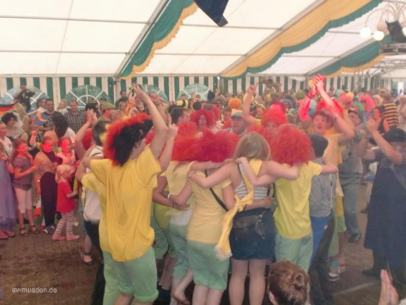 Schützenfest 2012 Montag Bunter Umzug – Bild 95 von 259