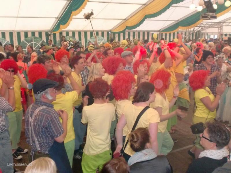 Schützenfest 2012 Montag Bunter Umzug – Bild 92 von 259