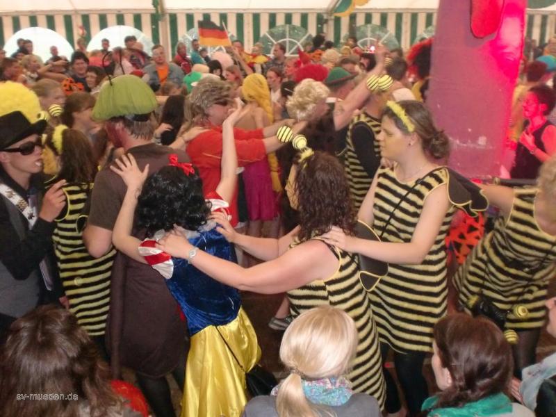 Schützenfest 2012 Montag Bunter Umzug – Bild 86 von 259